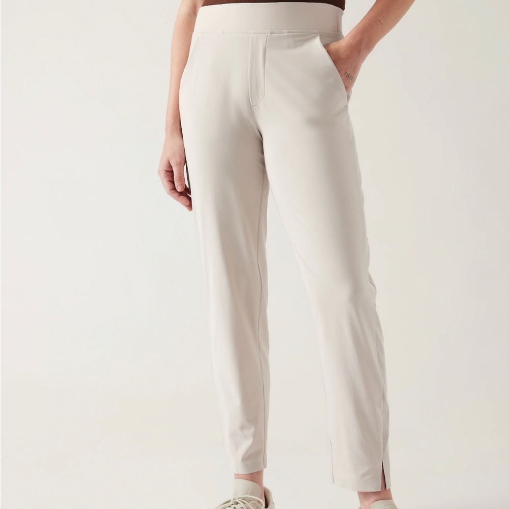Athleta Cream Ankle Pants